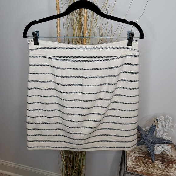 Ann Taylor Skirt Womens 6 - Picture 2 of 7